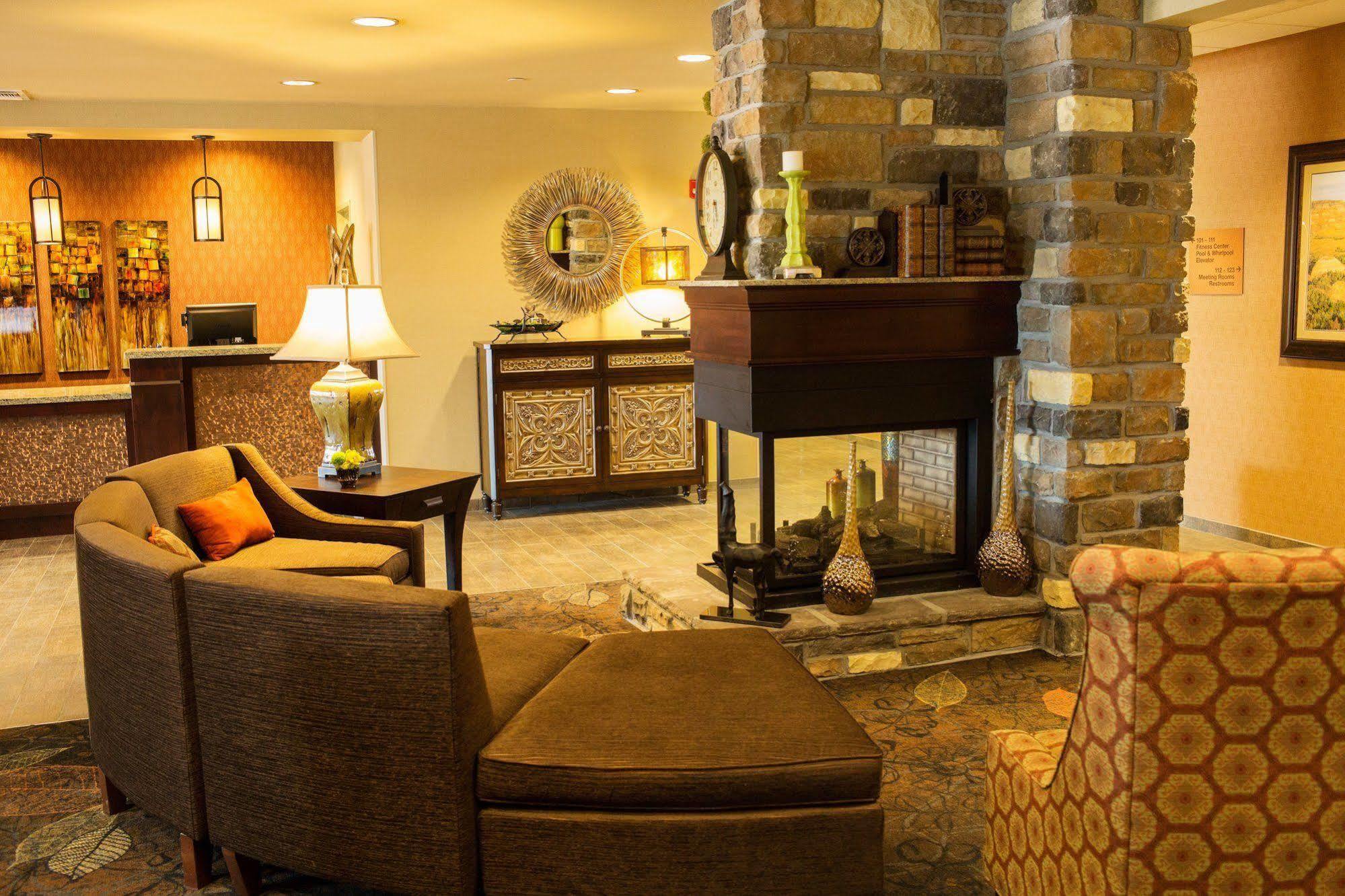 Little Missouri Inn & Suites New Town Buitenkant foto